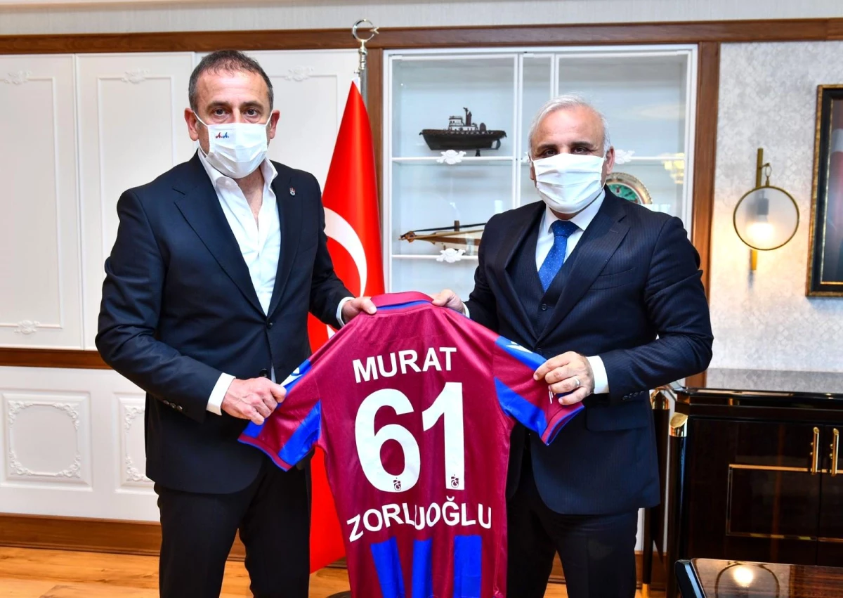 Trabzonspor Teknik Direktörü Avcı\'dan, Büyükşehir Belediye Başkanı Zorluoğlu\'na ziyaret