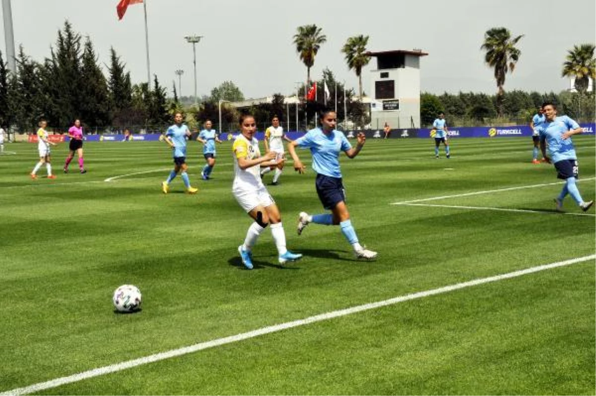 Turkcell Kadınlar Futbol Ligi\'nin üçüncüsü ALG Spor