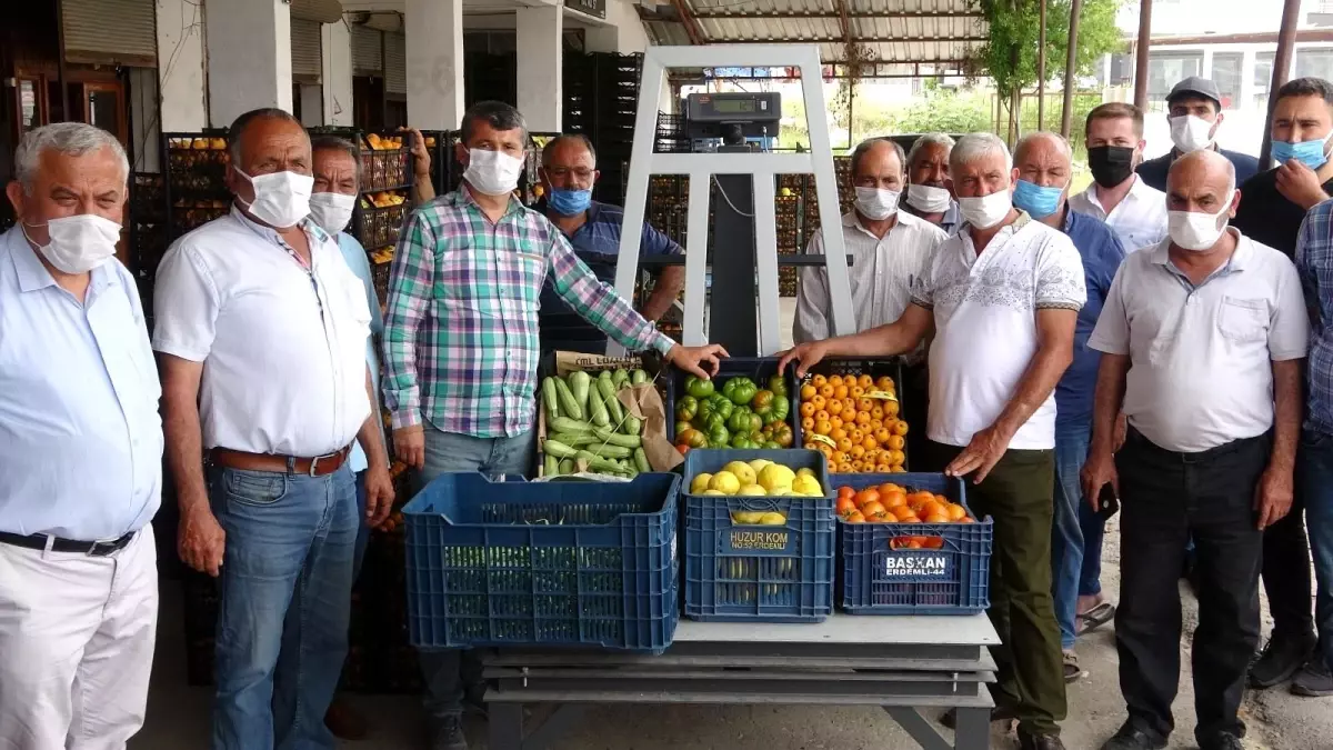 Üreticilerden "vatandaşlar marketlerin eline bırakılmasın" çağrısı