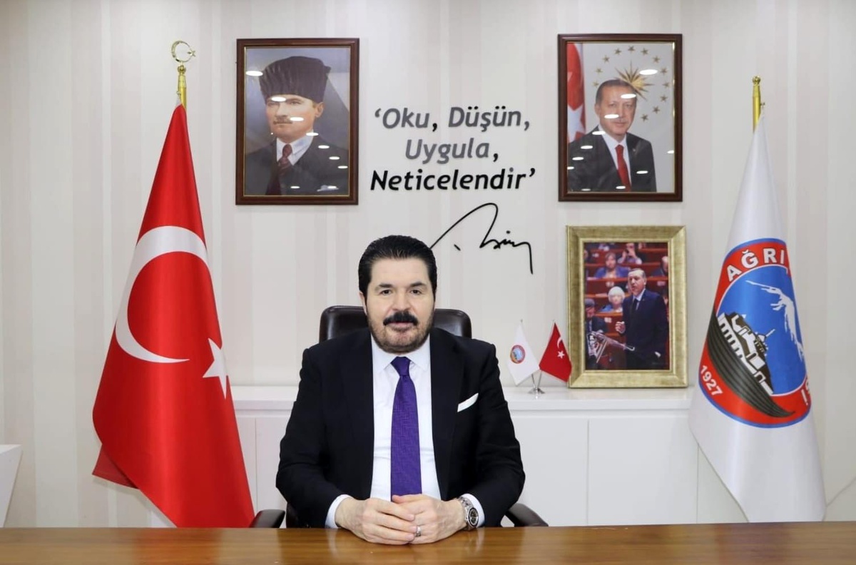 Ağrı Belediye Başkanı Sayan Covid-19\'a yakalandı