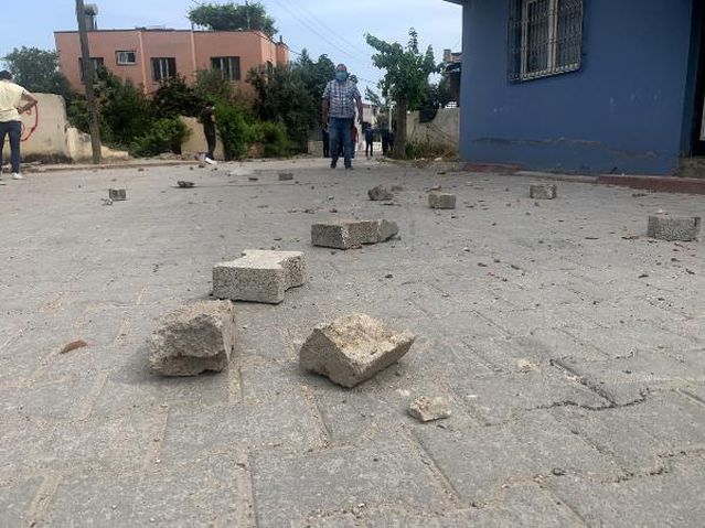 Ailelerin kavgasında şok sözler: Babaları gelsin, kurşun 7,5 lira