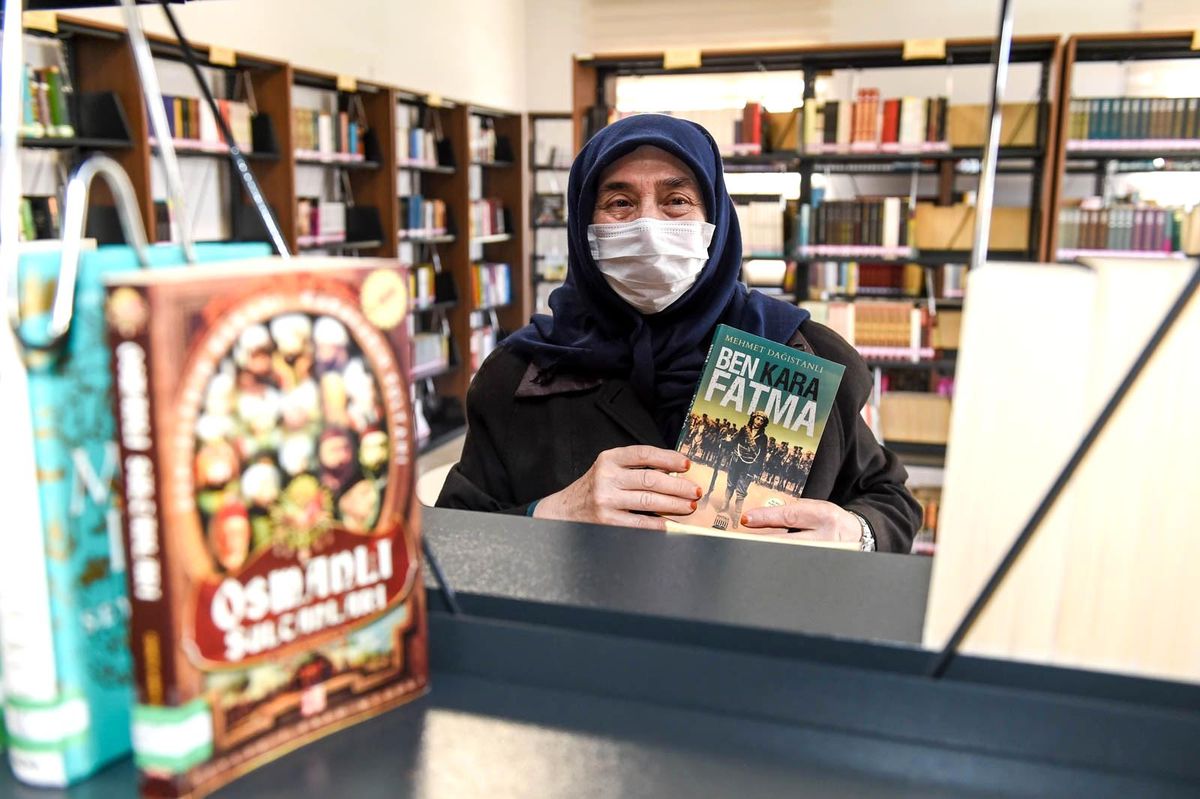Altındağ\'da 68 yaşında bir kitap kurdu