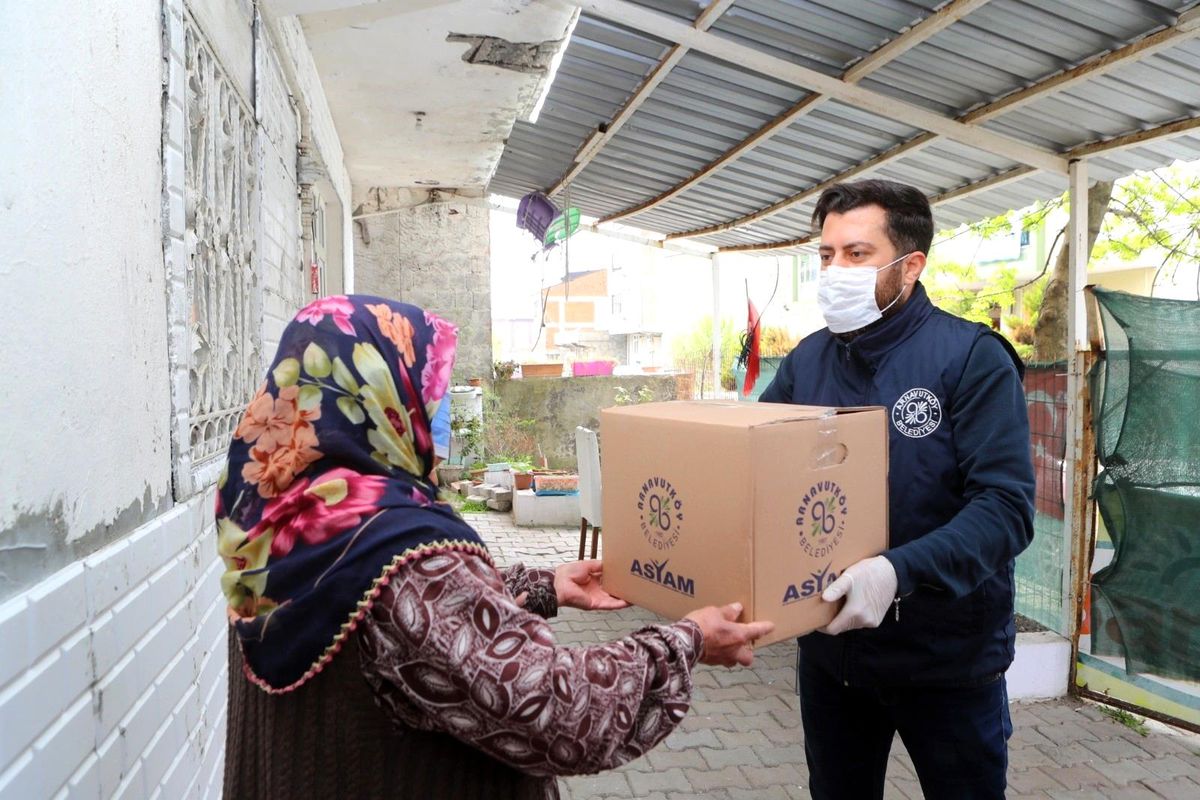 Arnavutköy\'de sosyal yardımlar artarak devam ediyor