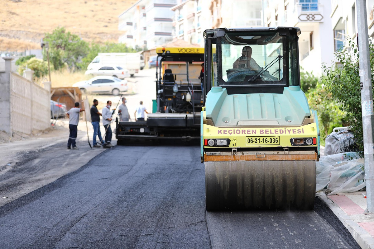 Bağlum\'da vatandaşın ayağı çamura değmedi!