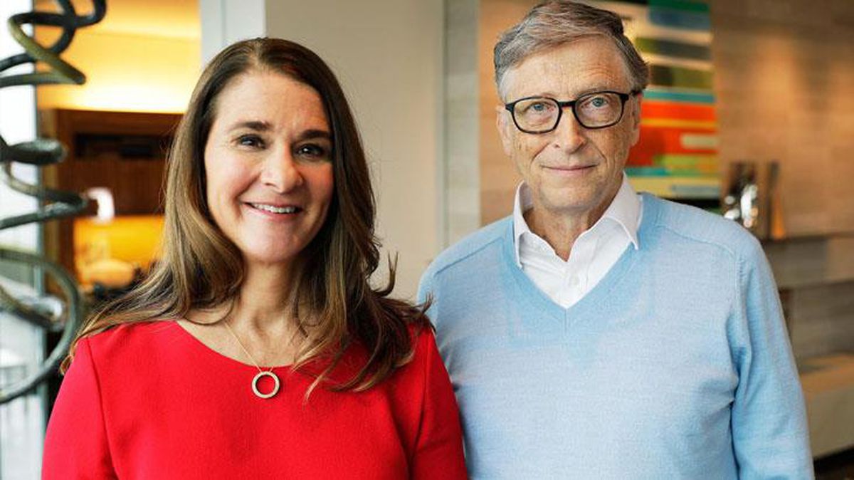 Bill Gates, boşanma kararı aldıkları eşi Melinda'ya 1.8 milyar dolarlık hisse devretti