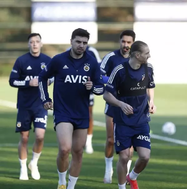 Fenerbahçe, MKE Ankaragücü hazırlıklarına başladı Fenerbahçe, MKE Ankaragücü hazırlıklarına başladı