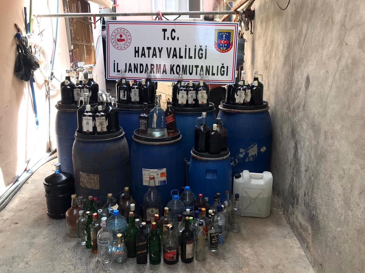 Hatay\'da kaçak içki operasyonu