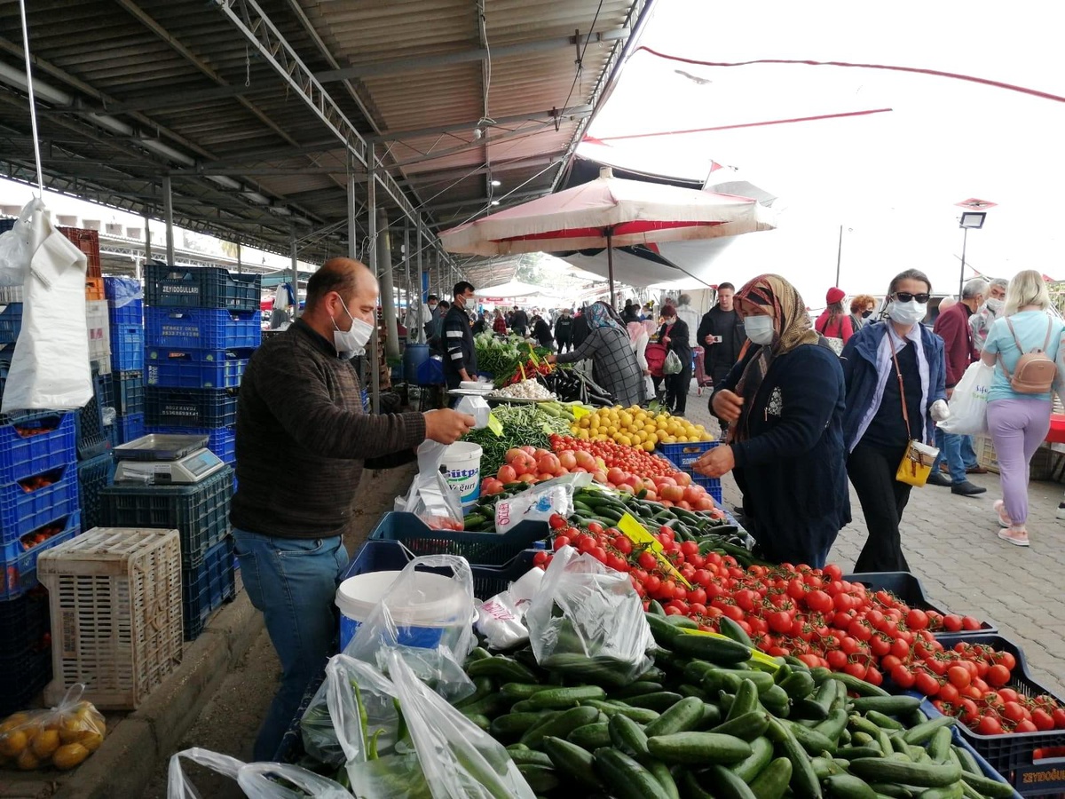 Kemer\'de pazar yeri önlemleri alındı