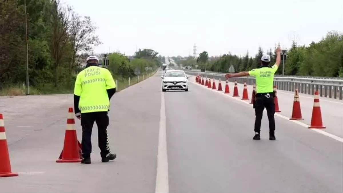 Trafik Haftası dolayısıyla sürücüler bilgilendirildi