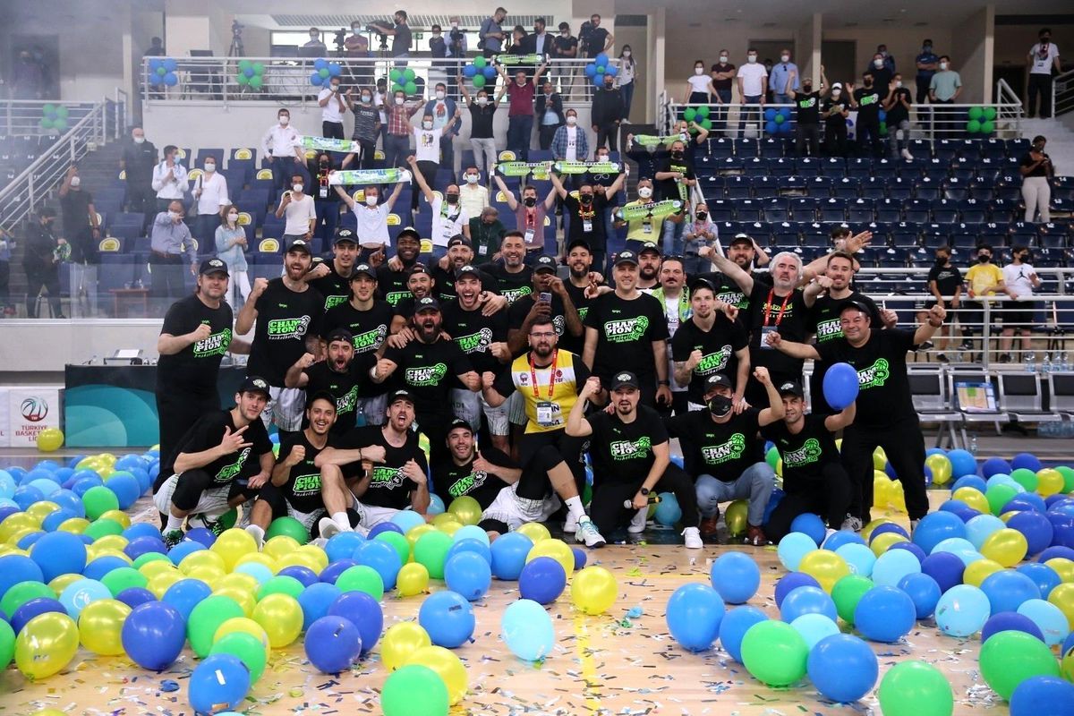 Merkezefendi Basket\'te şampiyonluğu inanç getirdi