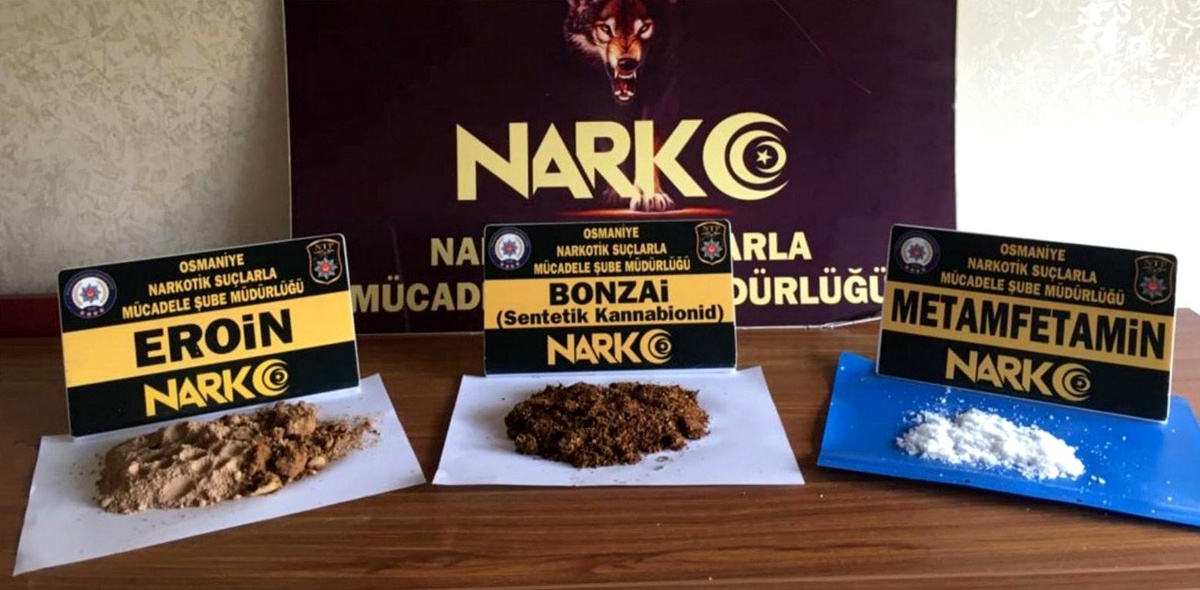 Polisten kaçan otomobilden uyuşturucu çıktı