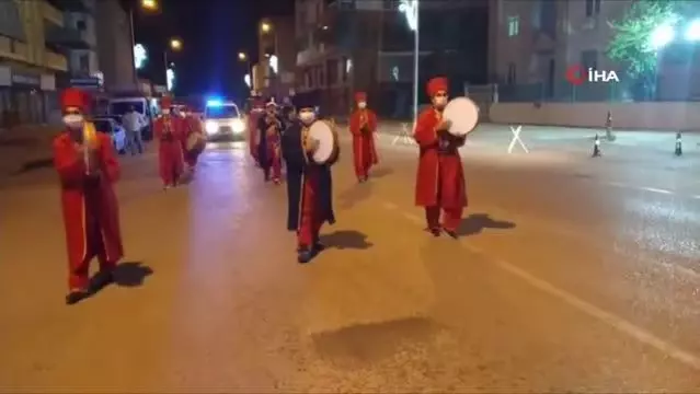 Sahurda mehter sürprizi Sahurda mehter sürprizi