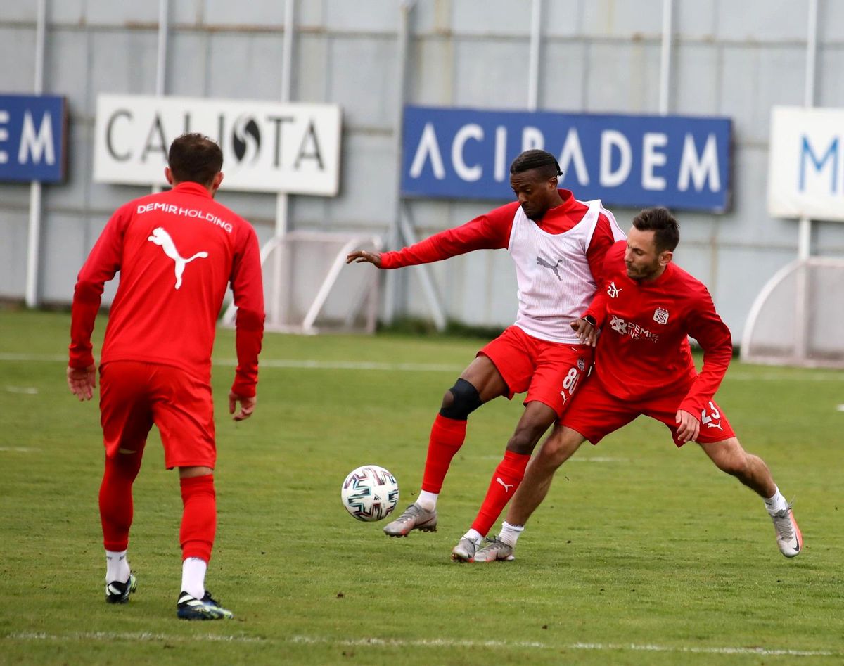 Sivasspor\'da Başakşehir mesaisi