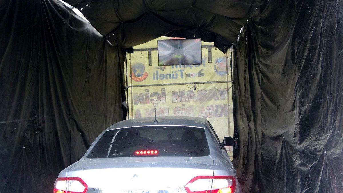 Uzun yola çıkacak sürücülere "Yaşam Tüneli"nde trafik eğitimi