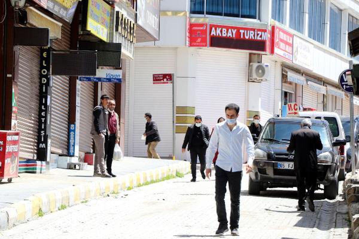 Van\'da 3.5 büyüklüğündeki deprem korkuttu