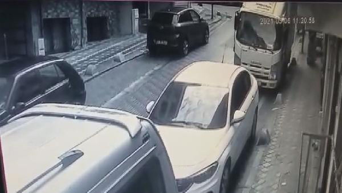 Zeytinburnu\'nda binanın çökmesinden yeni görüntü