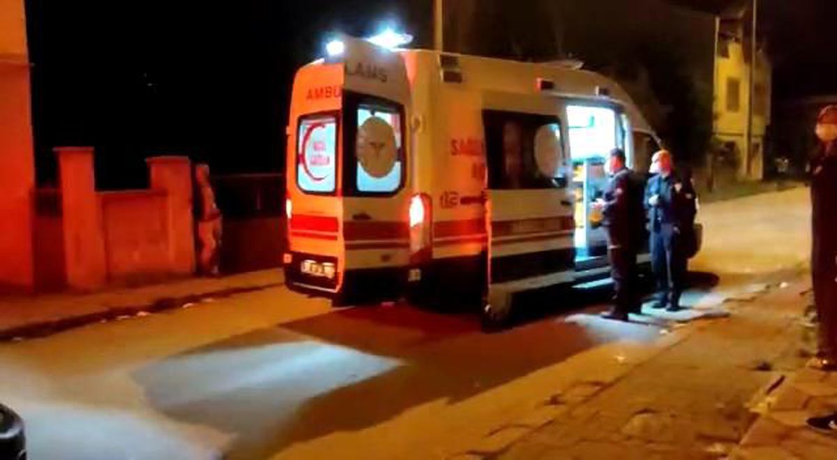 Bıçaklı kavgaya tam kapanmada engel olamadı: 3 yaralı