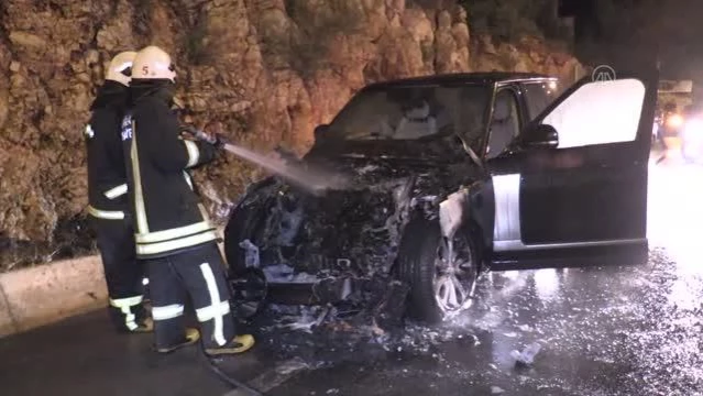 Son dakika haberi | Bodrum'da eski milletvekili Süleyman Bölünmez'in kullandığı cipte çıkan yangın söndürüldü