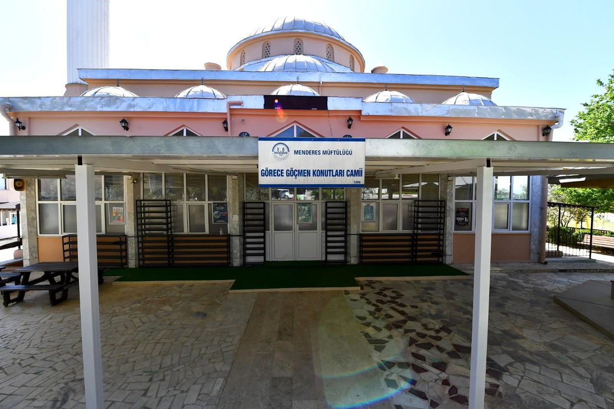 Göçmen Konutları Camii yeni bir çehreye kavuştu