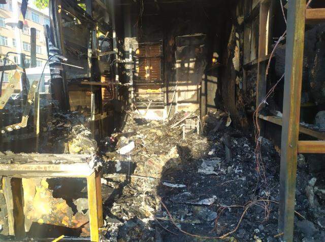 İBB: Halk Ekmek büfesi yangını sabotaj kaynaklı