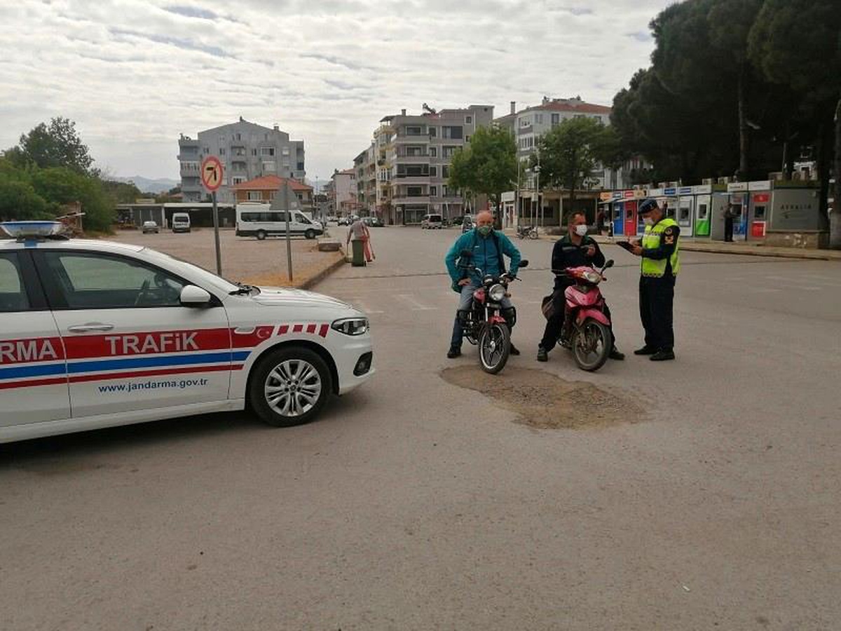 Son dakika haberi! Jandarmadan bin 606 motosiklet ve traktöre denetleme