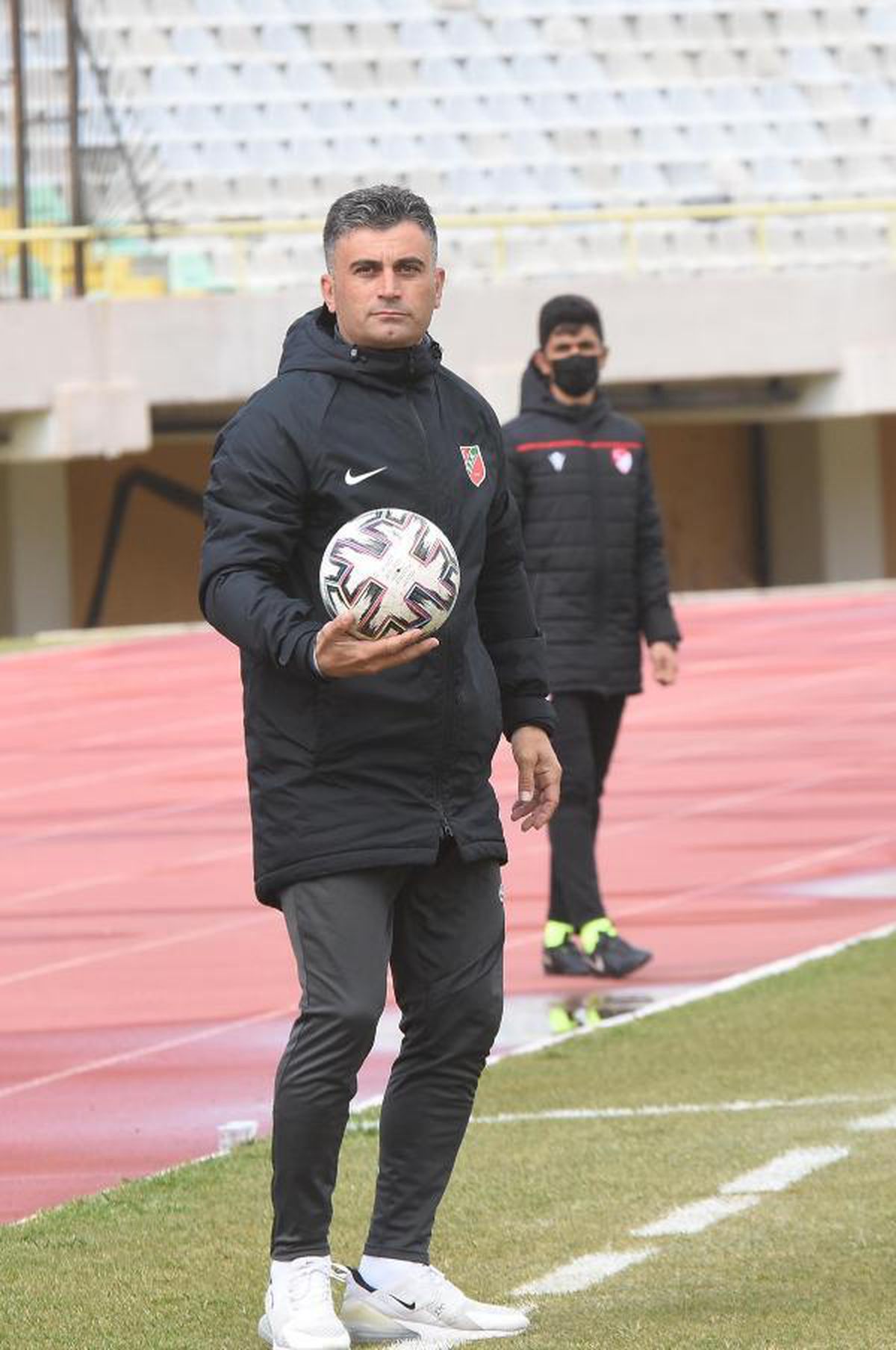 Karşıyaka\'da Cezayir beklemede