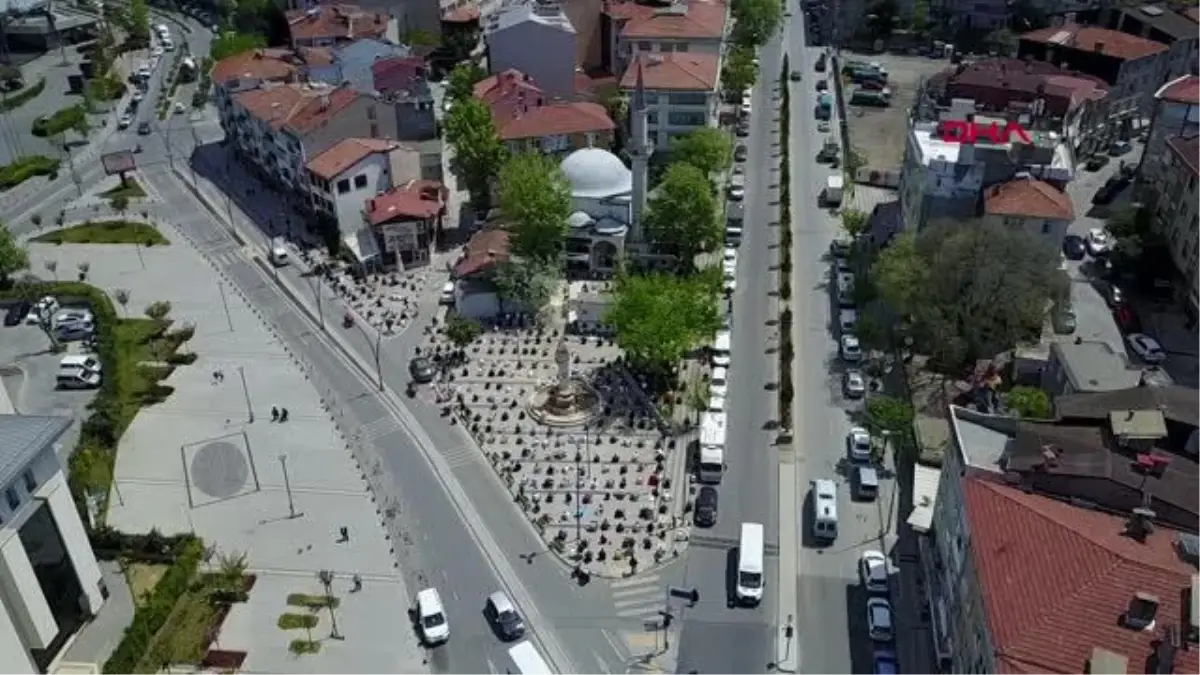 RAMAZAN AYININ SON CUMASINDA CAMİLER DOLDU TAŞTI