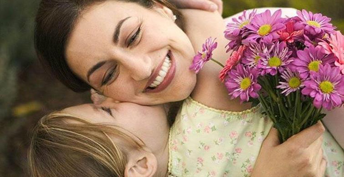 Sağlıklı anne çocuğunu adım adım kendinden uzaklaştıran annedir