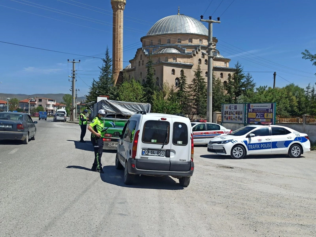 Şuhut\'ta Trafik Haftası yapılan uygulamalarla kutlandı