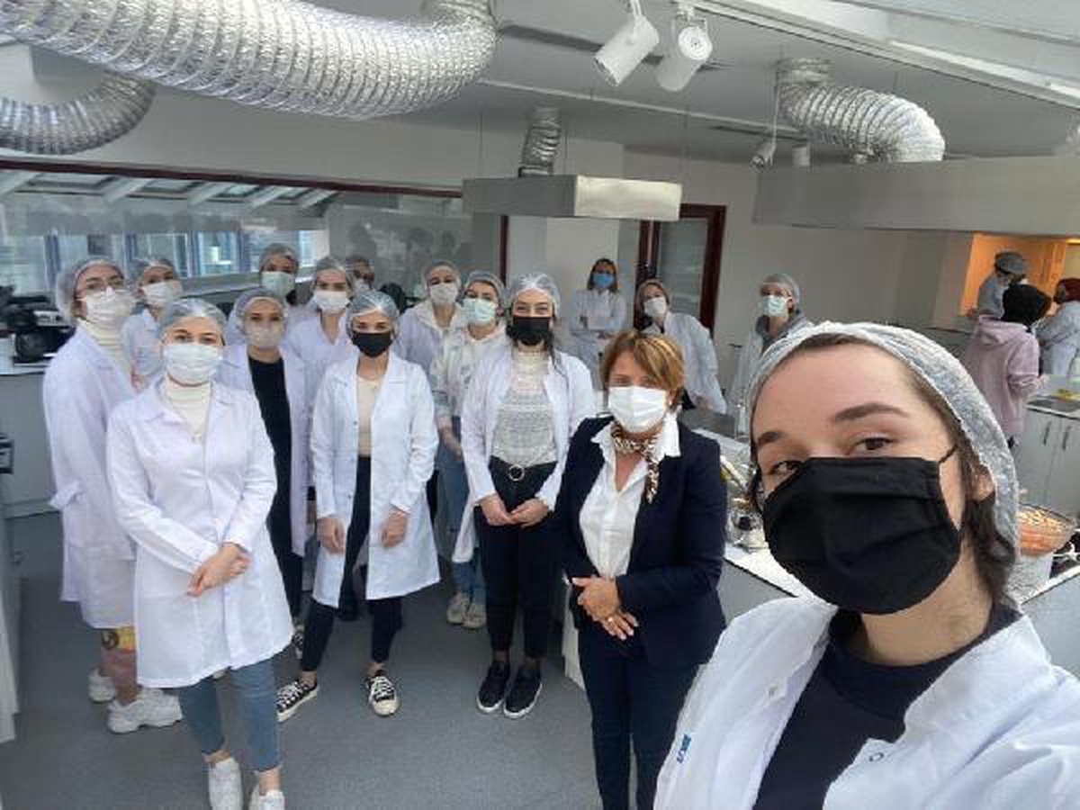 Üniversite öğrencilerine sağlık alanında kariyer fırsatı