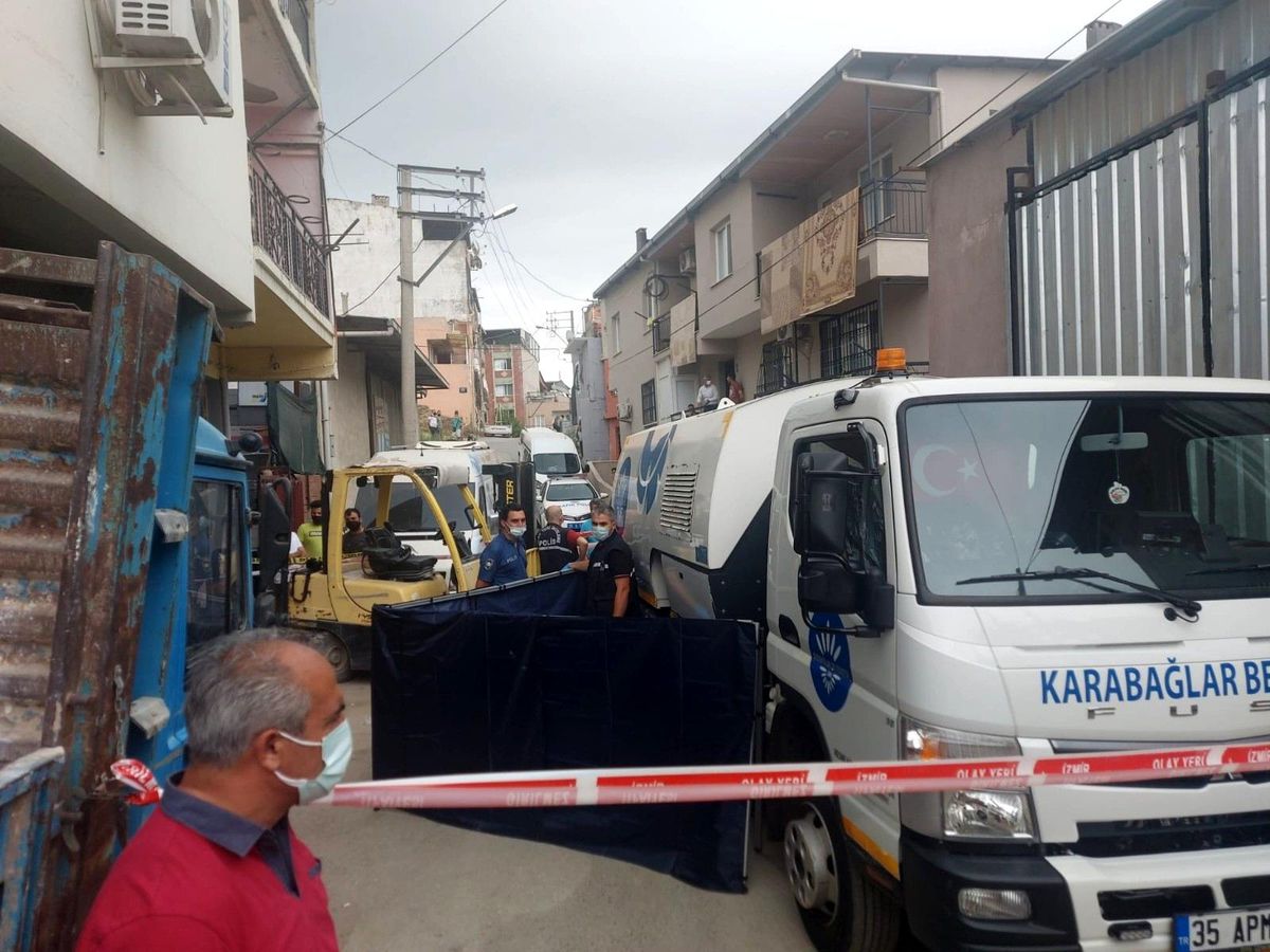 Çöp kamyonunun ezdiği yaşlı adam öldü