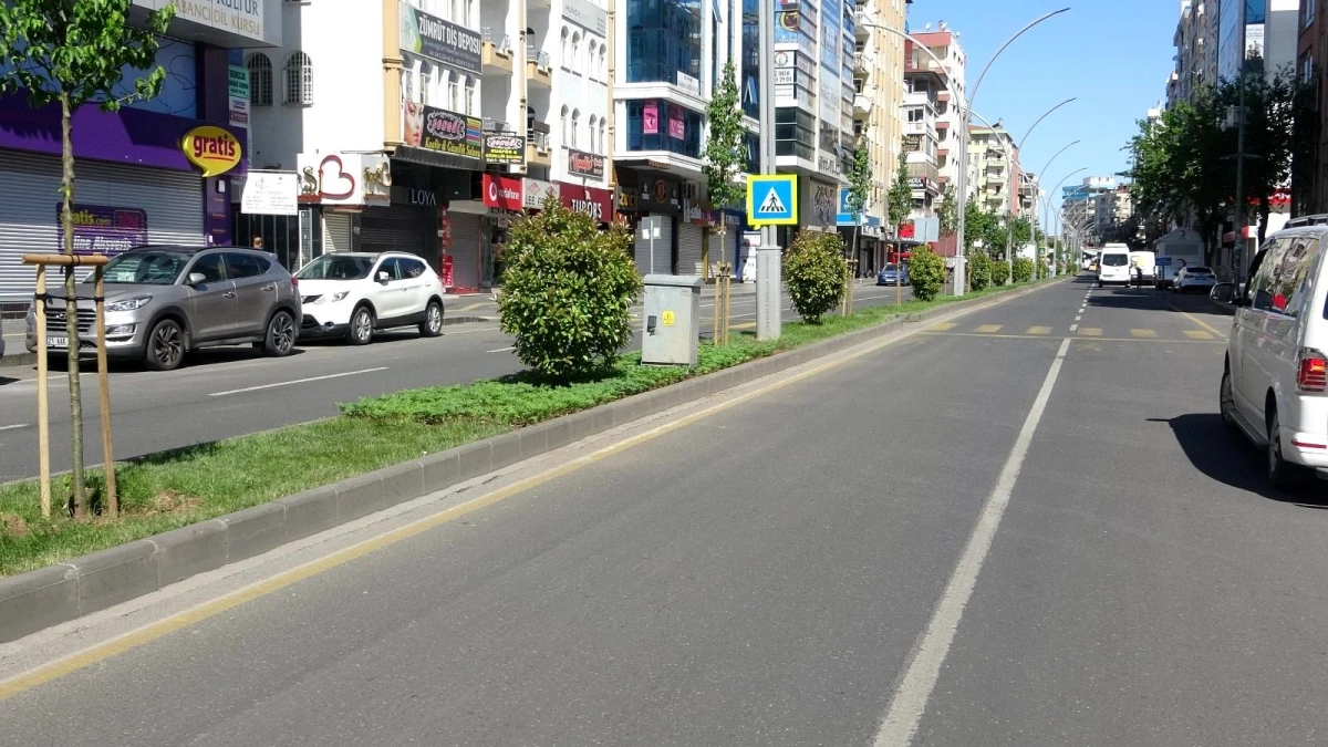 Diyarbakır\'da tam kapanma devam ediyor