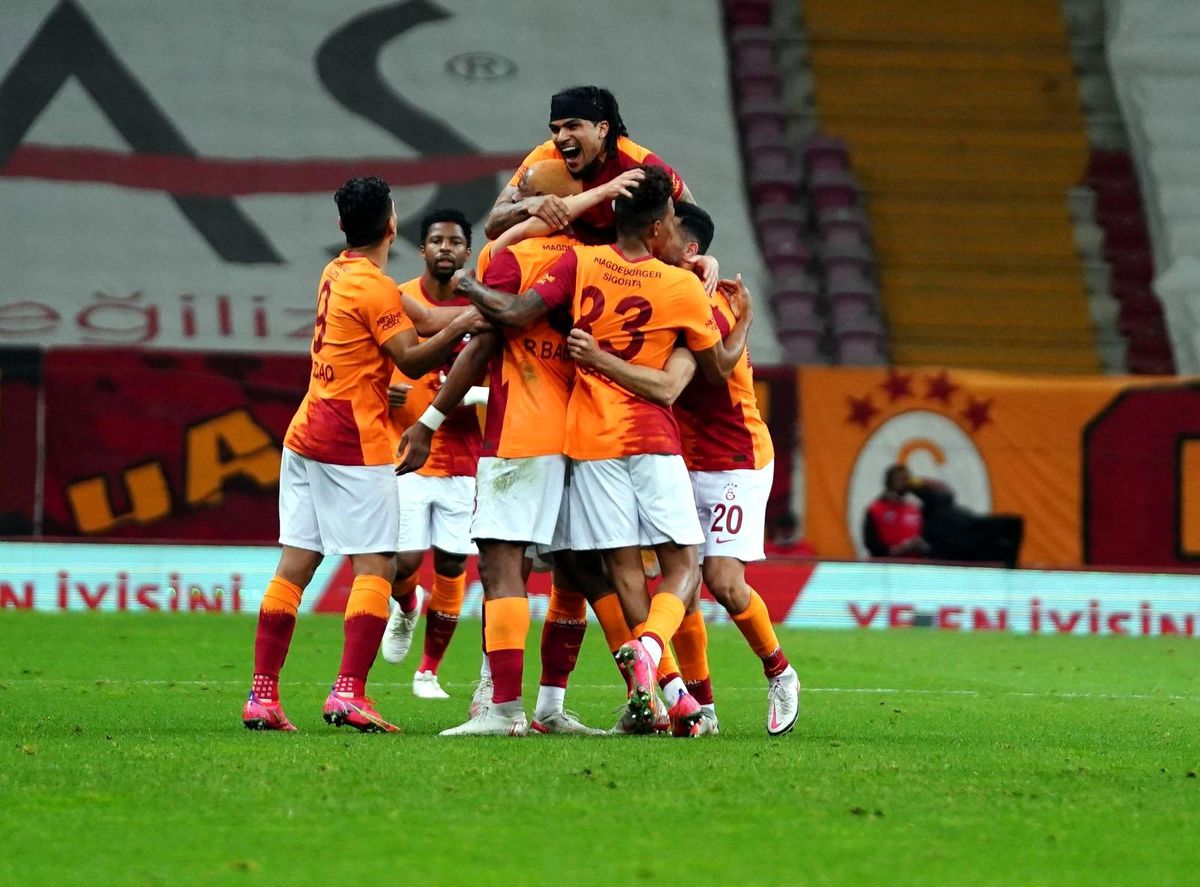 Galatasaray galibiyet serisini 4\'e çıkardı