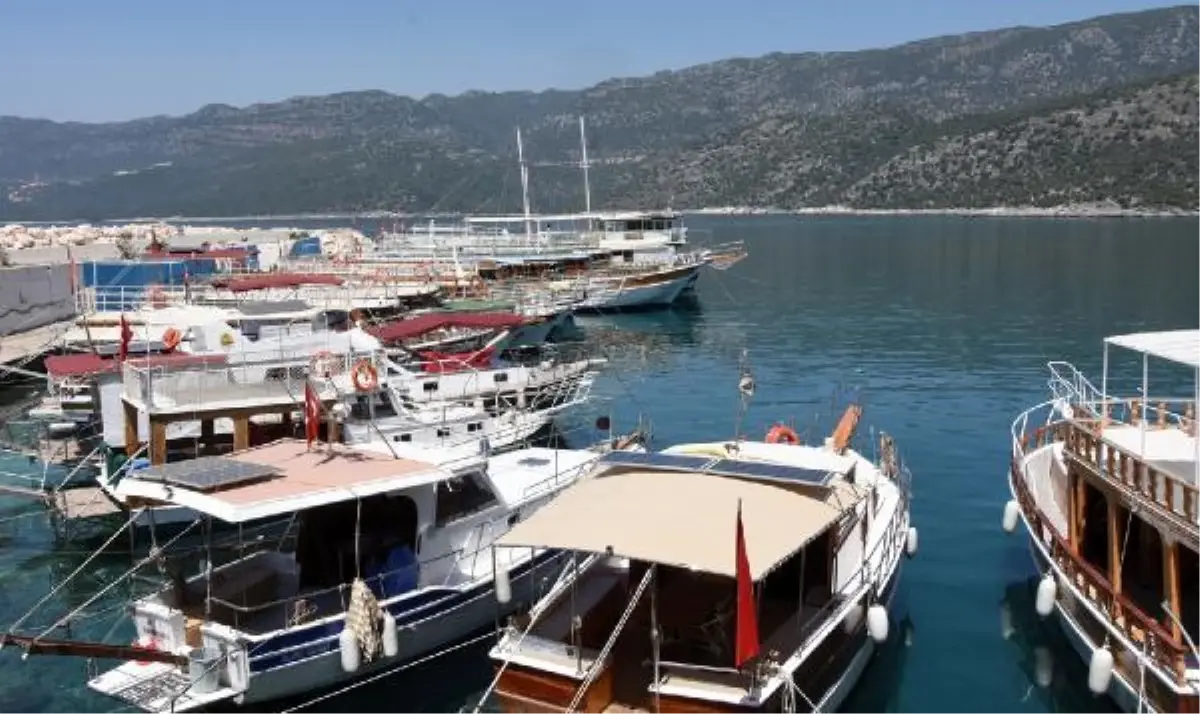 \'Kekova\'ya yat turu yasağı kaldırılsın\' talebi