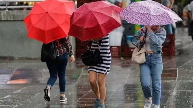 Meteoroloji gün verip uyardı! İstanbul dahil 26 kente kuvvetli yağış geliyor Meteoroloji gün verip uyardı! İstanbul dahil 26 kente kuvvetli yağış geliyor