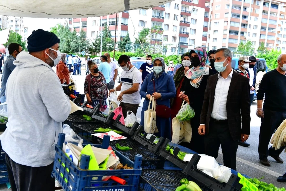 Milletvekili Tüfenkci ve Başkan Çınar\'dan semt pazarı ziyareti