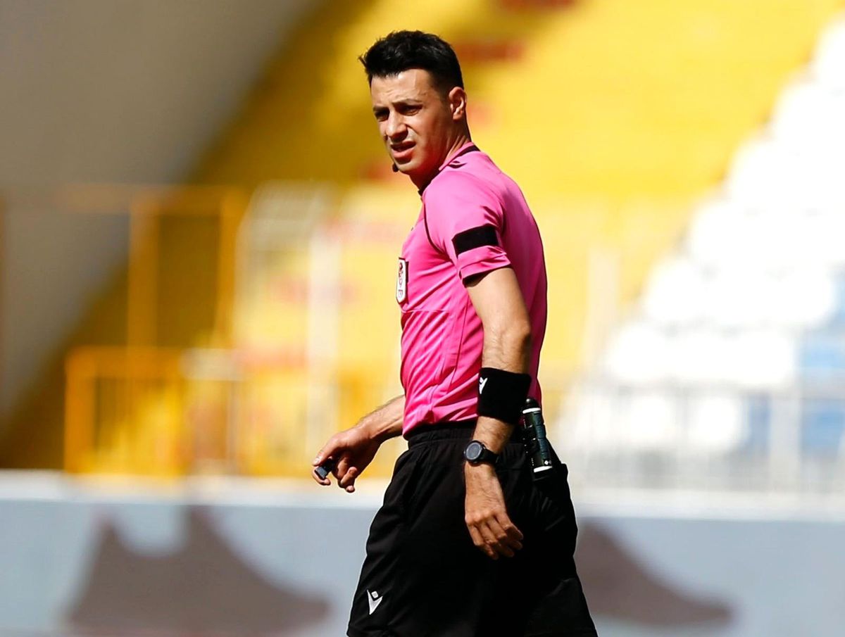 Sivasspor Başakşehir maçının VAR\'ı Ali Şansalan