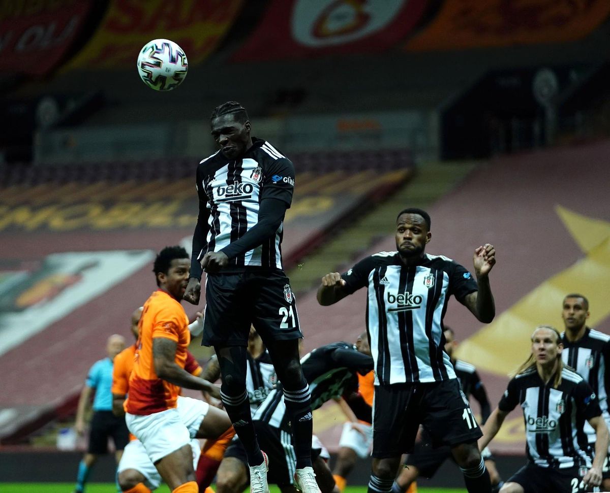 Süper Lig: Galatasaray: 1 - Beşiktaş: 0 (Maç devam ediyor)