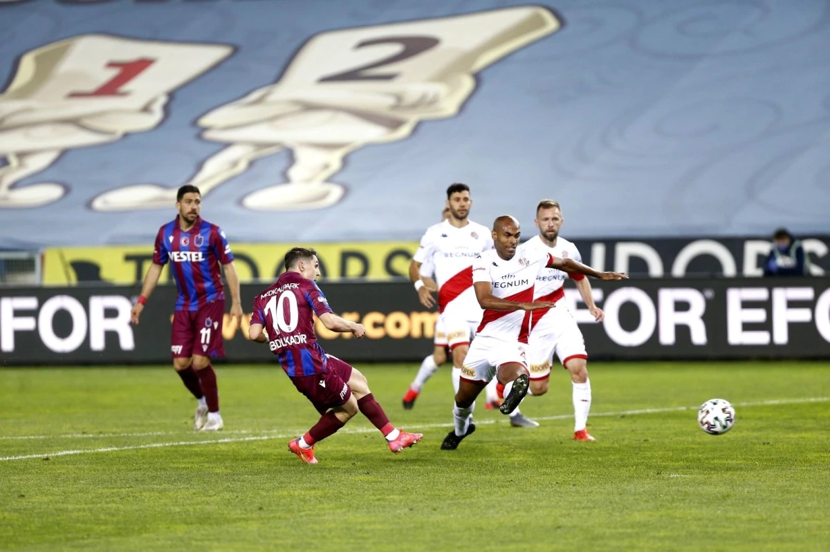 Süper Lig: Trabzonspor: 2 Antalyaspor: 1 (Maç sonucu)