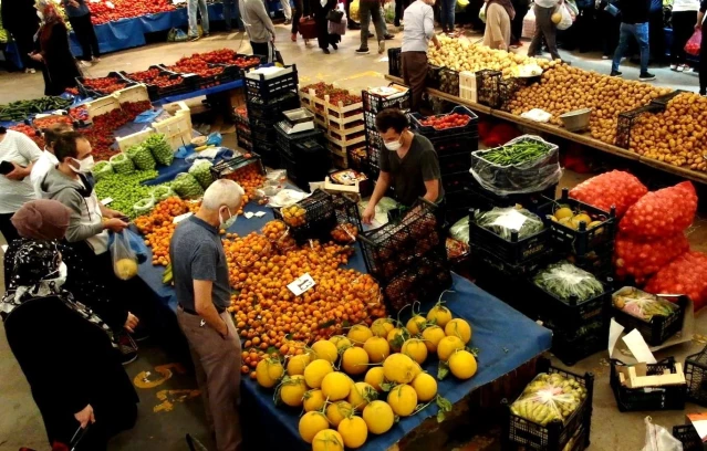 Pazarlar bugün yeniden açıldı, marketlerin fiyat oyunu deşifre oldu