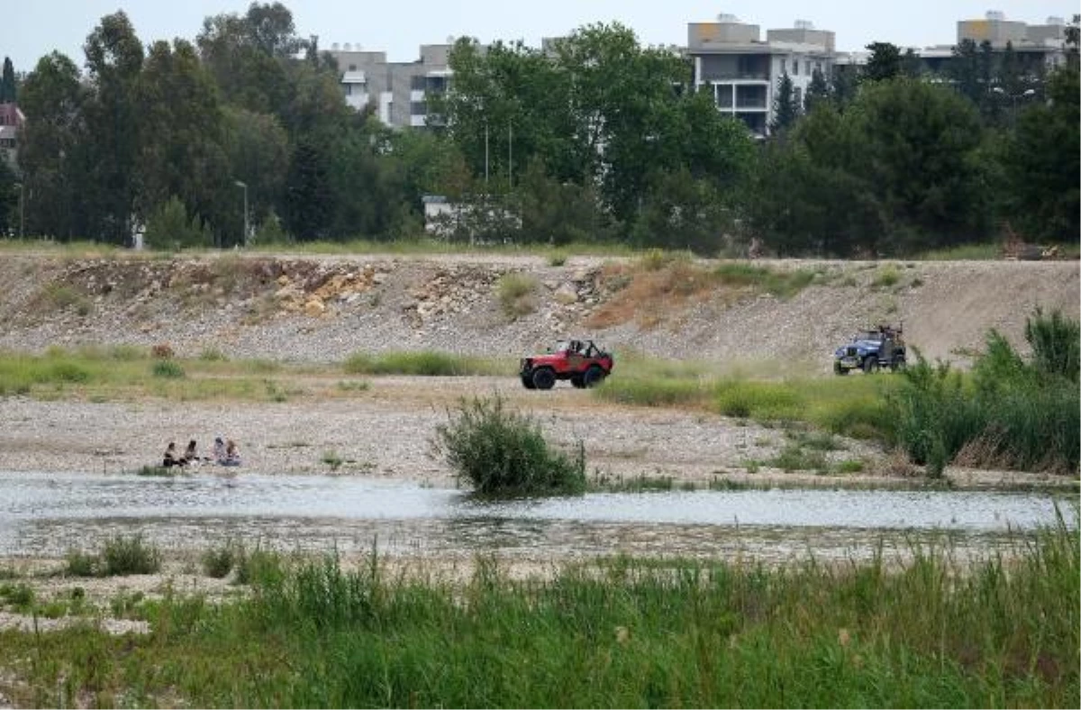 BOĞAÇAYI\'NDA KUŞ YUVALARINA RAĞMEN OFFROAD YAPILMASINA TEPKİ