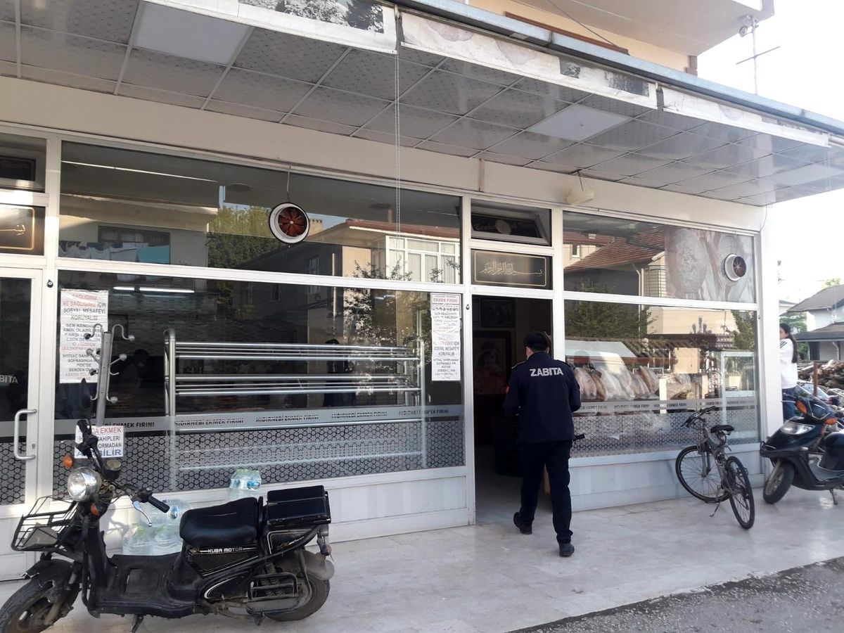 Düzce\'de zabıtadan yasaklı ürün satışı denetimi
