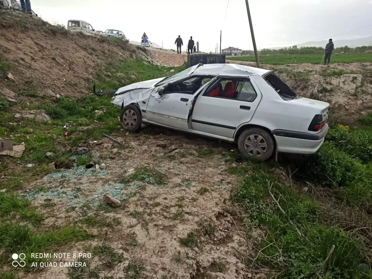 Son dakika haberi! Erciş\'te trafik kazası: 4 yaralı