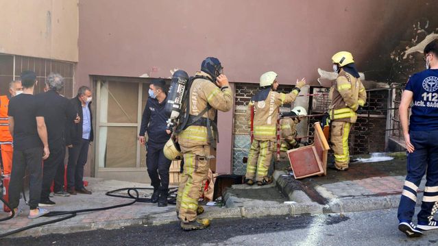 Son Dakika | Esenler'de korkutan depo yangını