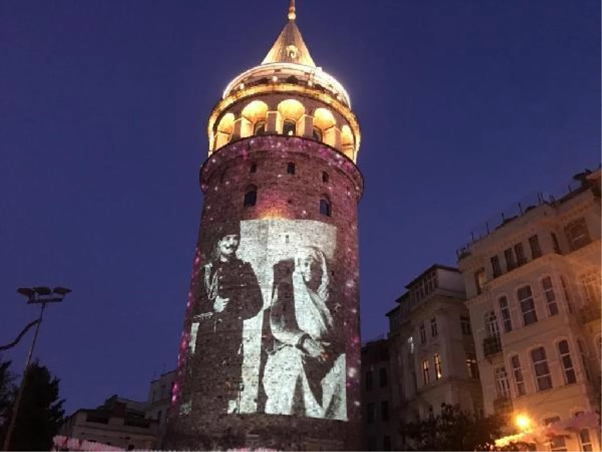 Galata Kulesi annelerin fotoğraflarıyla renklendi