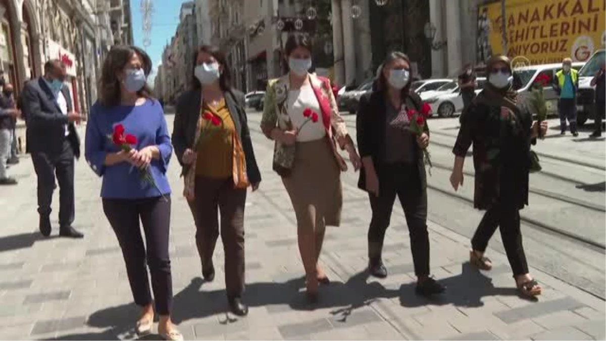 HDP Eş Genel Başkanı Buldan, Anneler Günü\'nde Galatasaray Meydanı\'na karanfil bıraktı