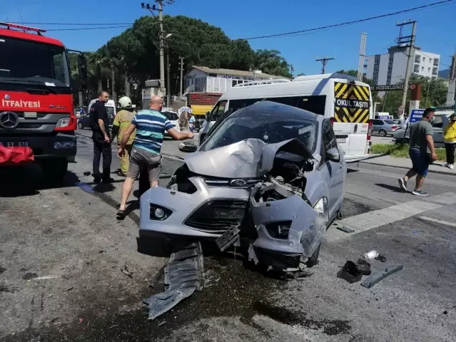 son dakika izmir de kaza yapan aractan uyusturucu cikti