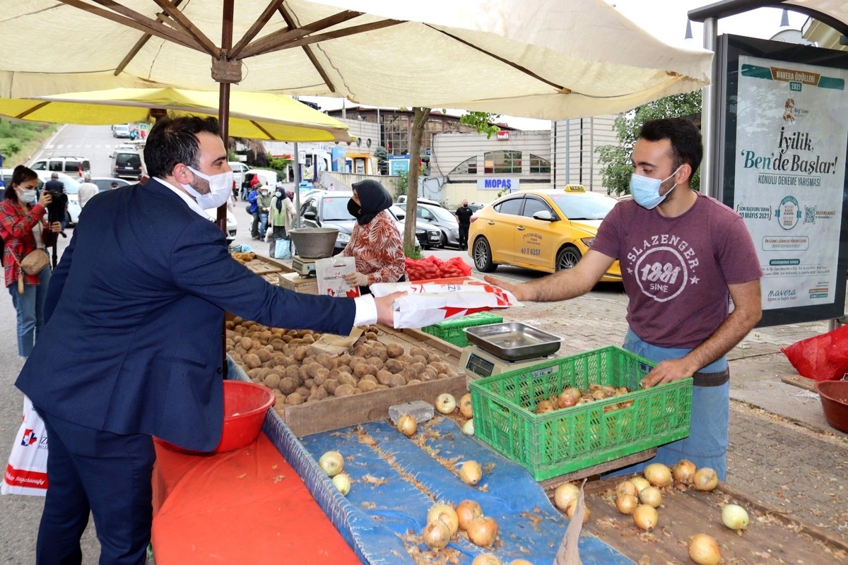 Pazarcı esnafına işgal harcı desteği