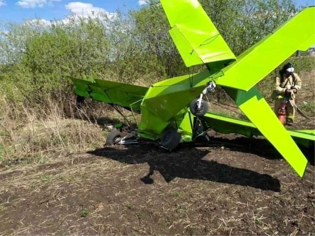 Rusya\'da bakım işçisi küçük uçak kaçırdı