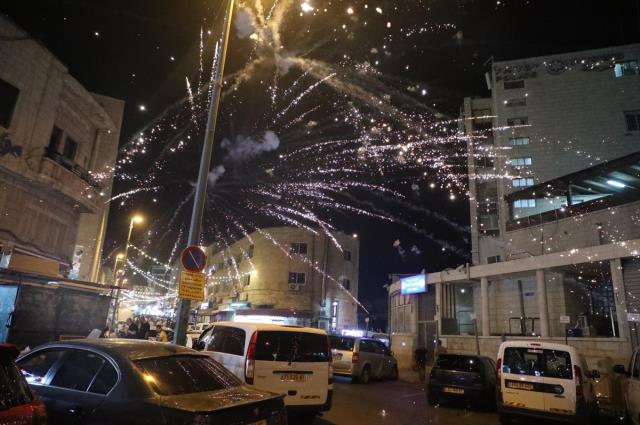 Son Dakika: İsrail polisinden Şam Kapısı'nda toplanan Filistinlilere ses bombalarıyla müdahale: 53 yaralı